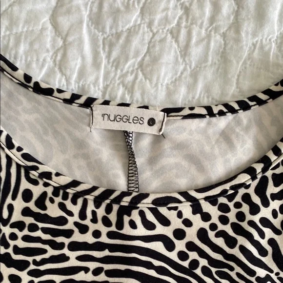 Black and White Patterned Dress - Picture 6 of 6